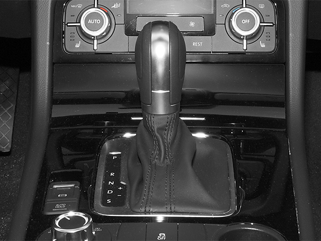 2013 Volkswagen Touareg VR6 Lux