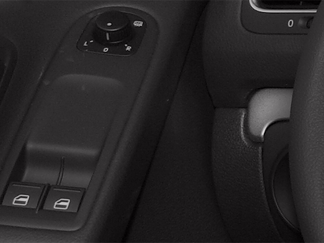 2013 Volkswagen Golf 2.5L 2-Door
