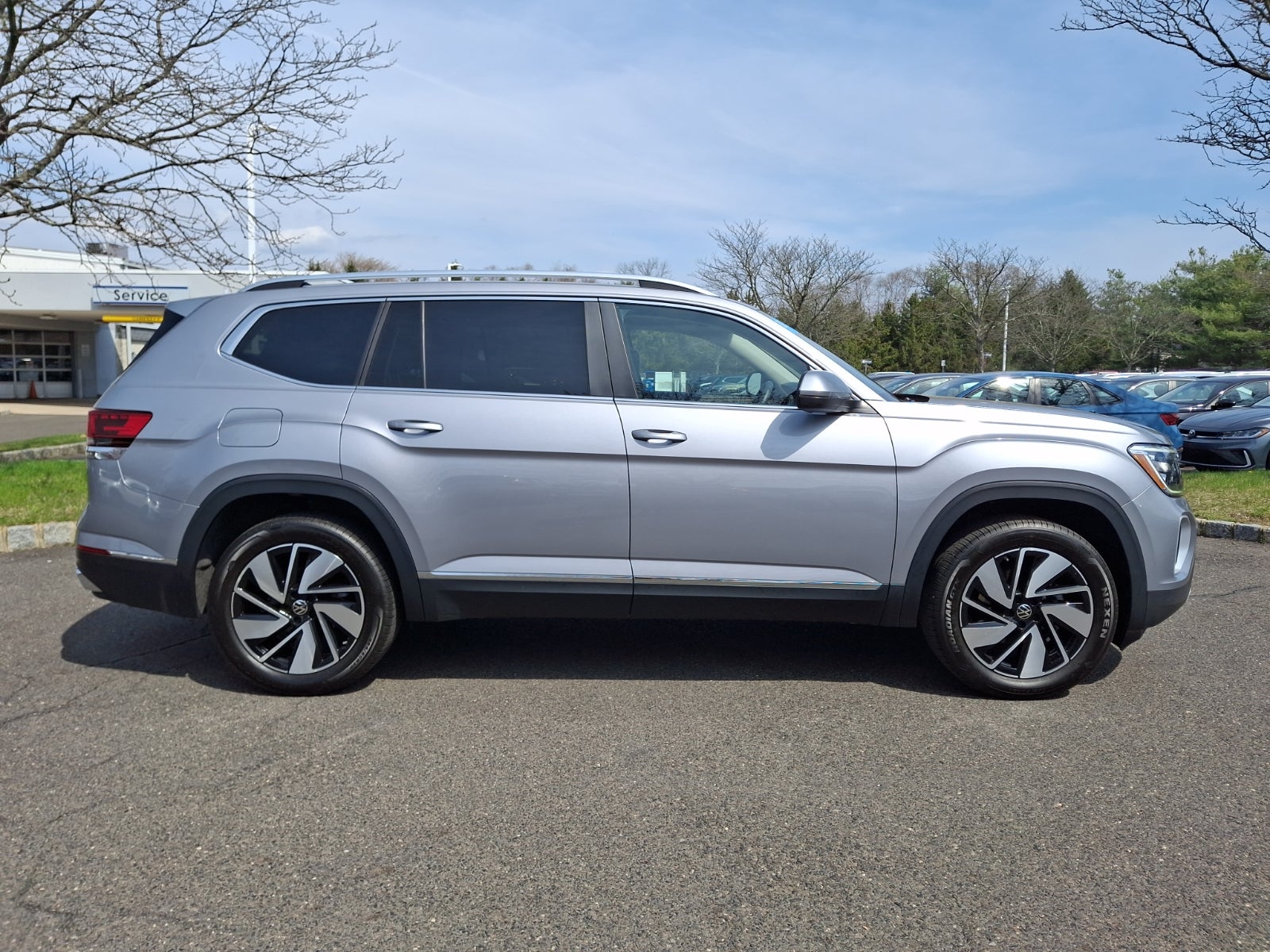 2024 Volkswagen Atlas 2.0T SEL