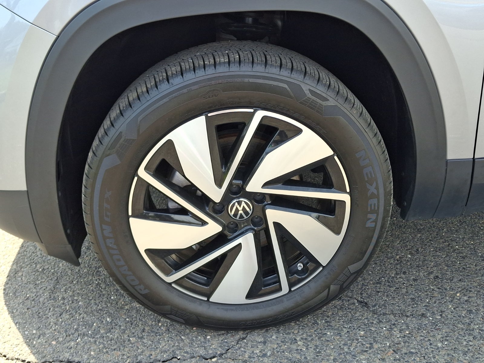 2024 Volkswagen Atlas 2.0T SEL