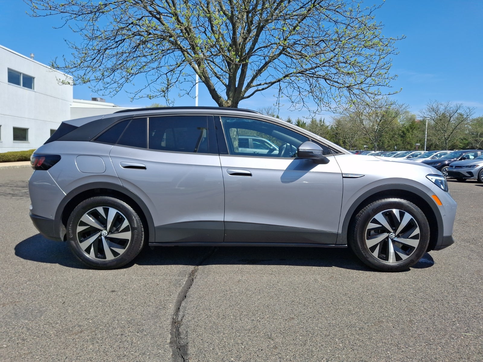 2023 Volkswagen ID.4 Pro