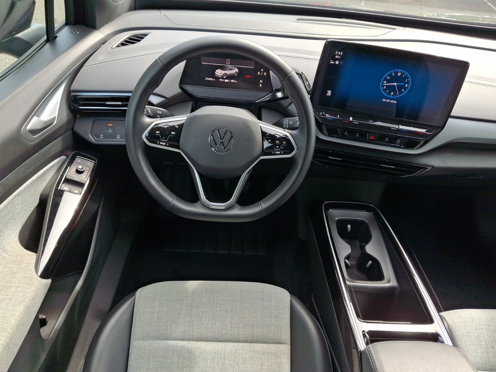 2023 Volkswagen ID.4 Pro