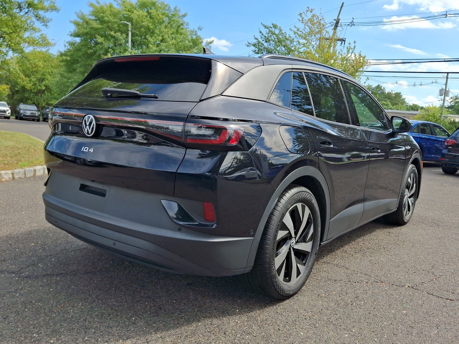 2023 Volkswagen ID.4 Pro