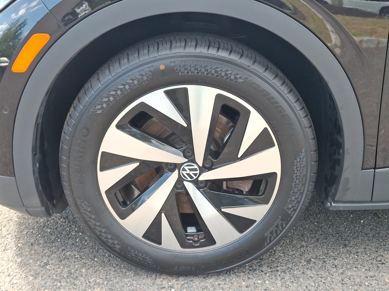 2023 Volkswagen ID.4 Pro