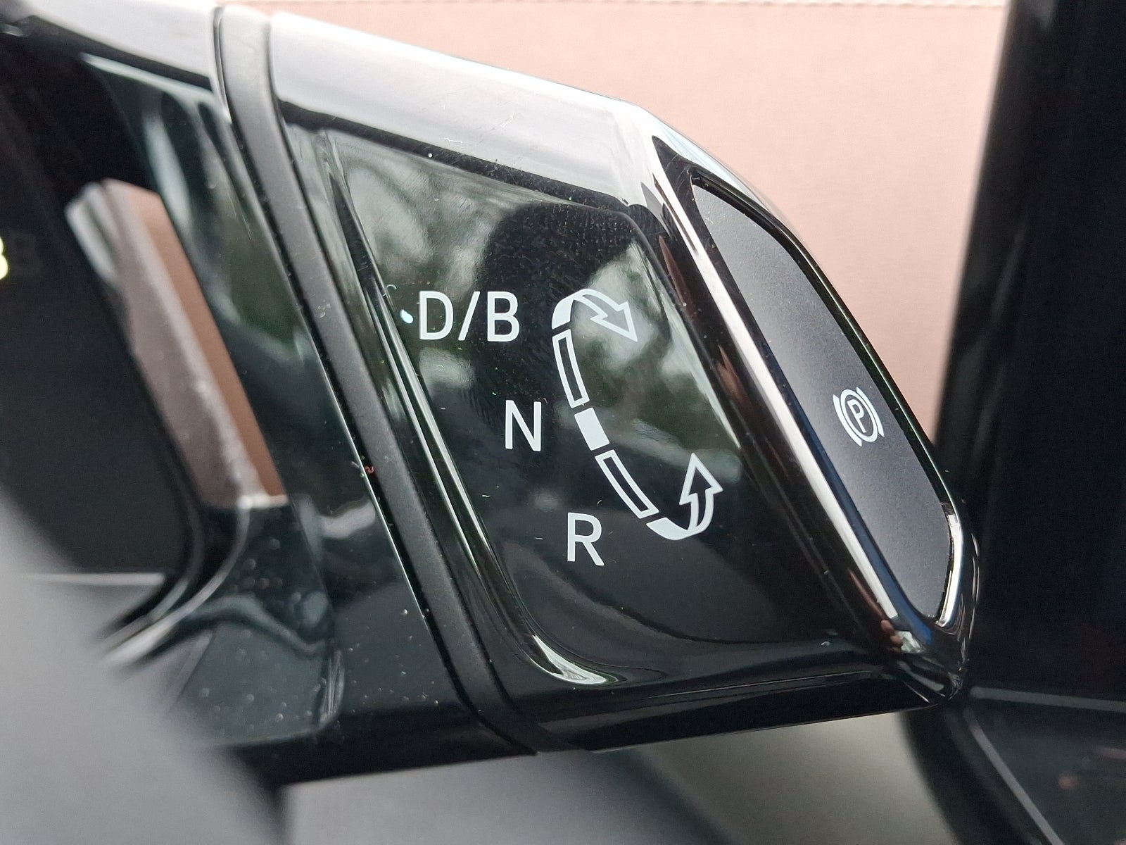 2023 Volkswagen ID.4 AWD Pro