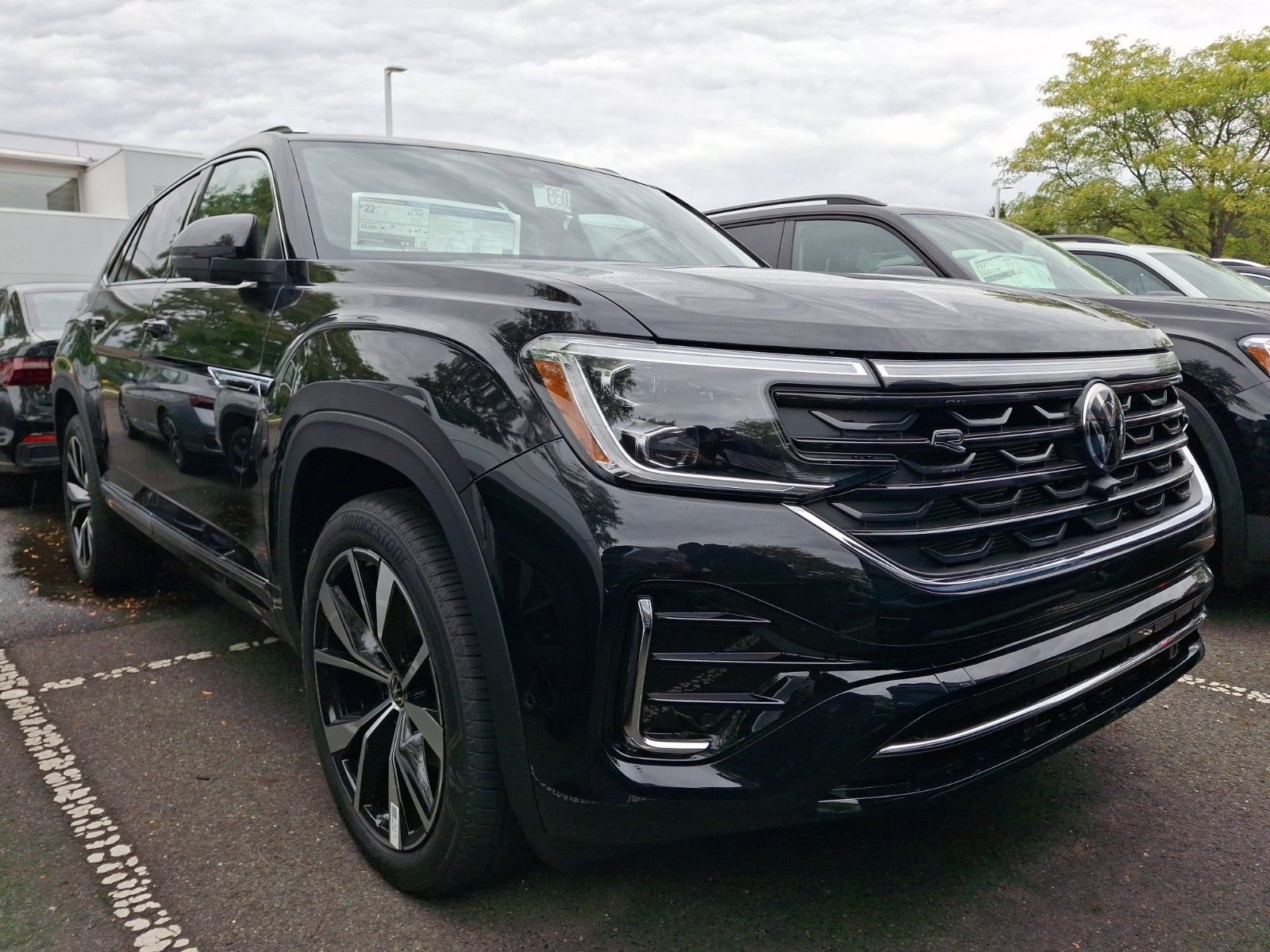 2026 Volkswagen Atlas Cross Sport SEL Premium R-Line
