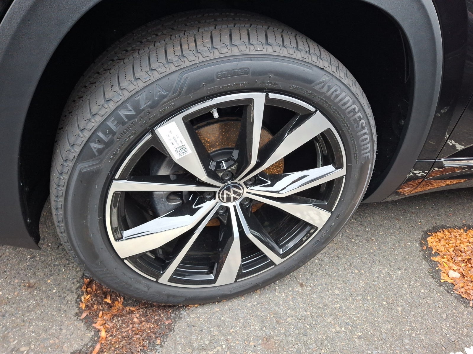 2026 Volkswagen Atlas Cross Sport SEL Premium R-Line