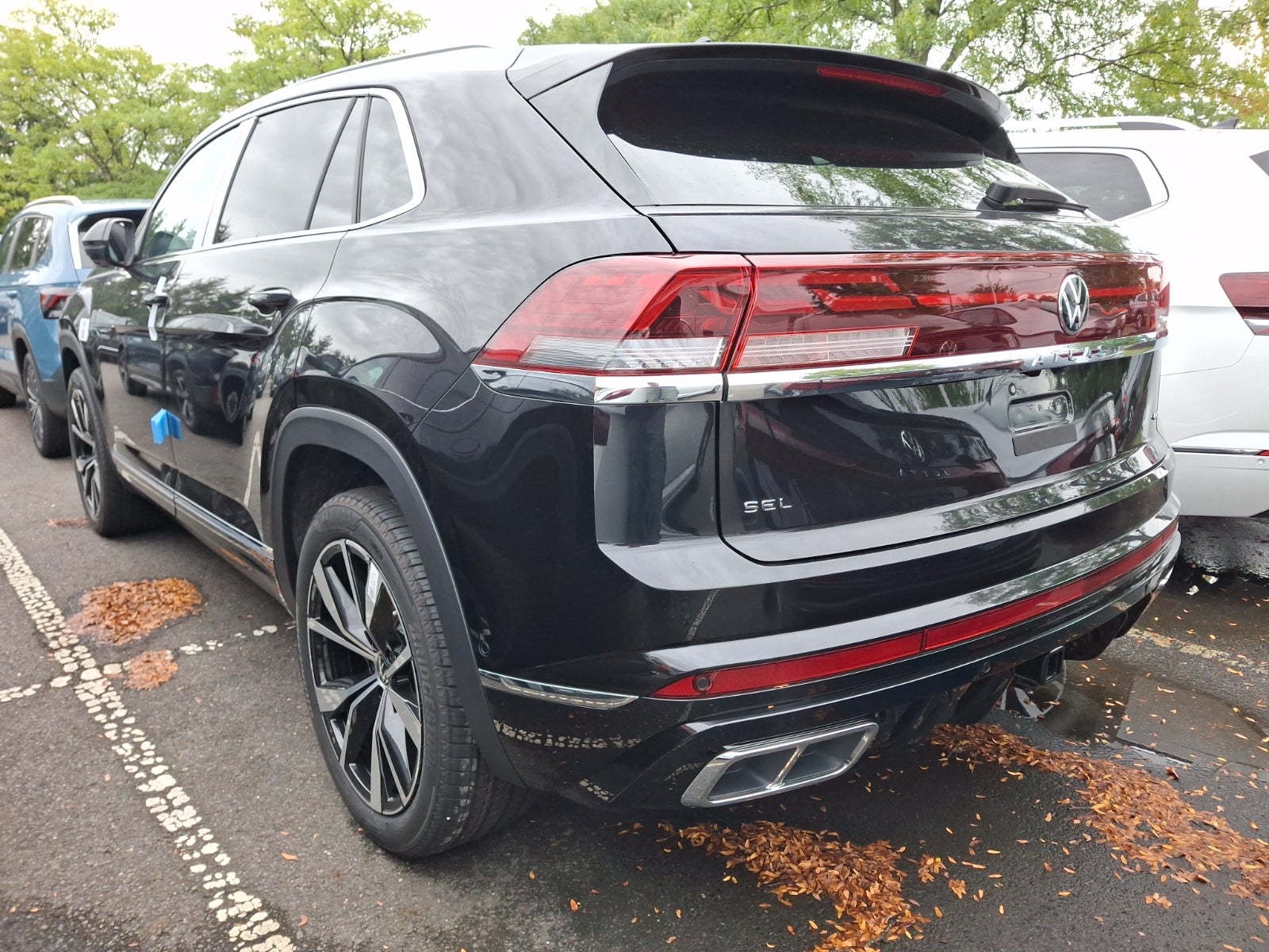 2026 Volkswagen Atlas Cross Sport SEL Premium R-Line