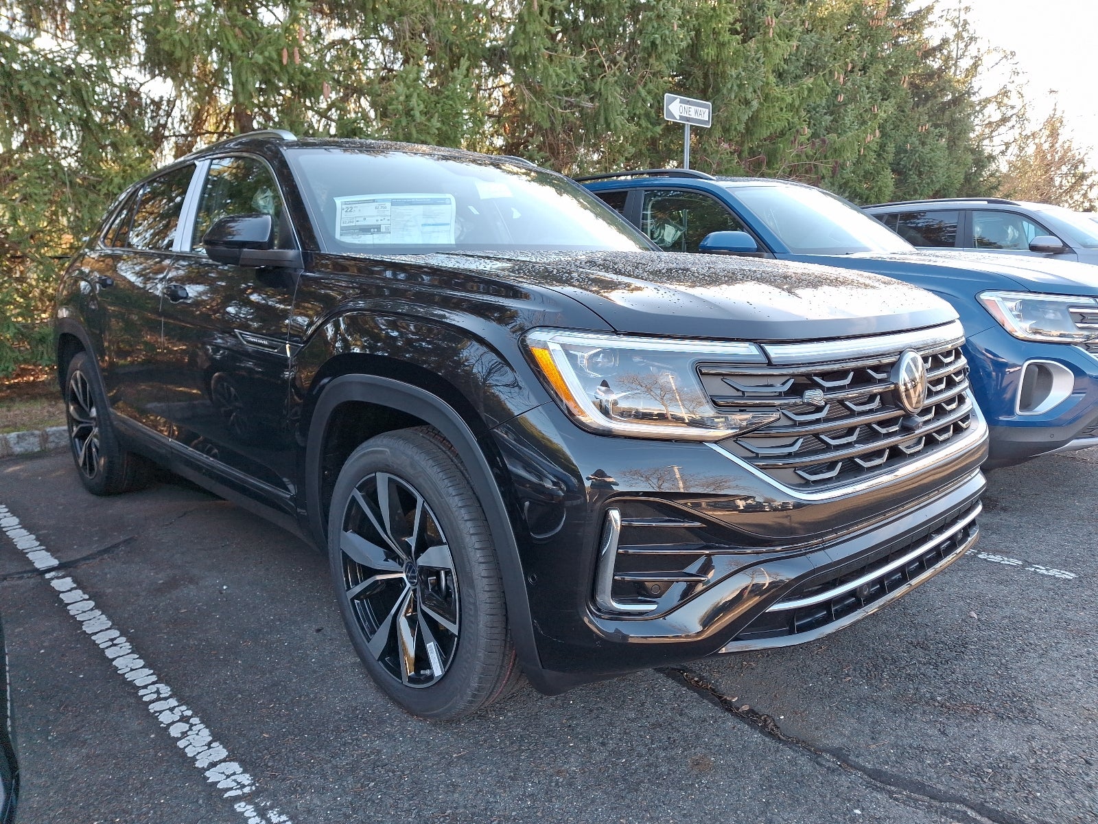 2026 Volkswagen Atlas Cross Sport SEL Premium R-Line