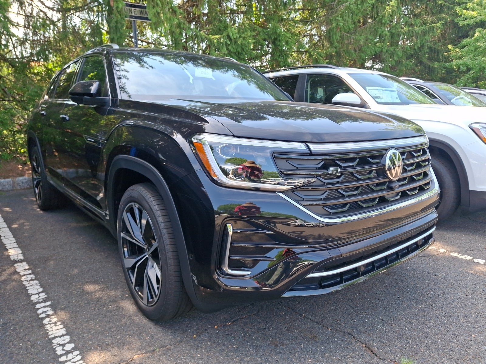 2026 Volkswagen Atlas Cross Sport SEL Premium R-Line