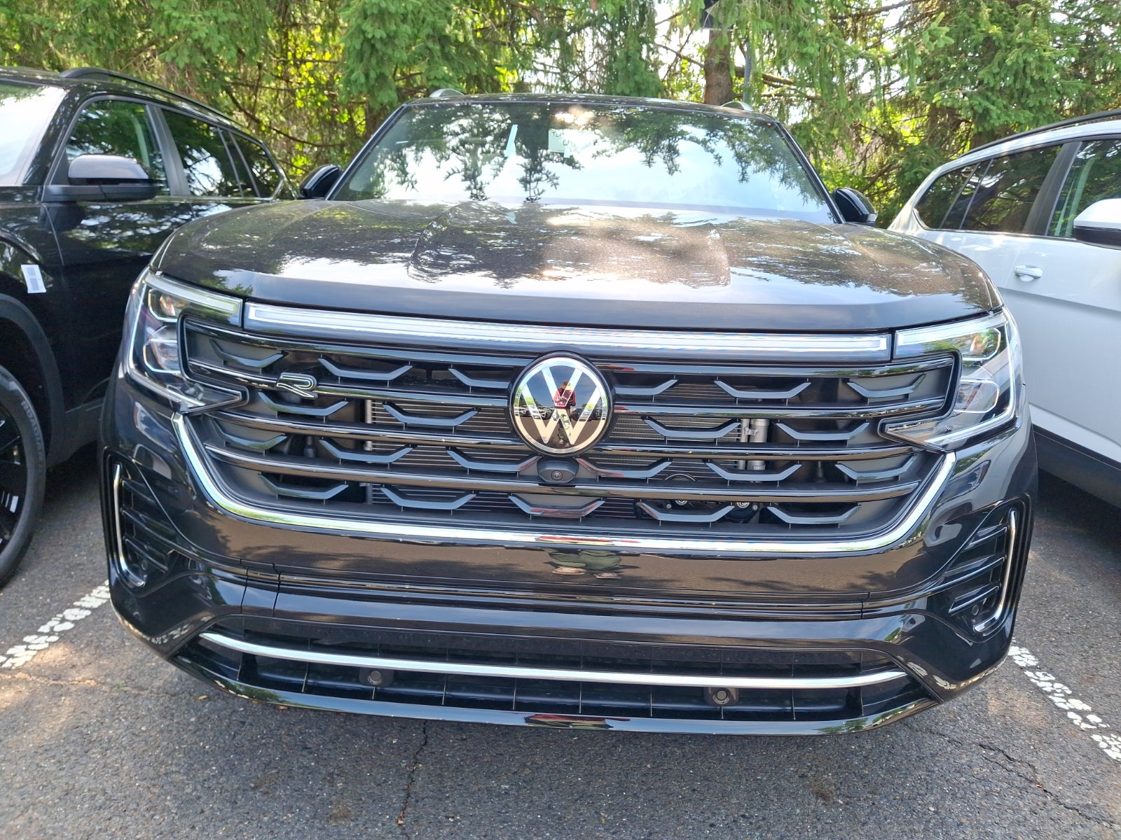 2026 Volkswagen Atlas Cross Sport SEL Premium R-Line