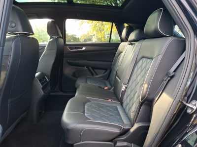 2024 Volkswagen Atlas Cross Sport 2.0T SEL Premium R-Line