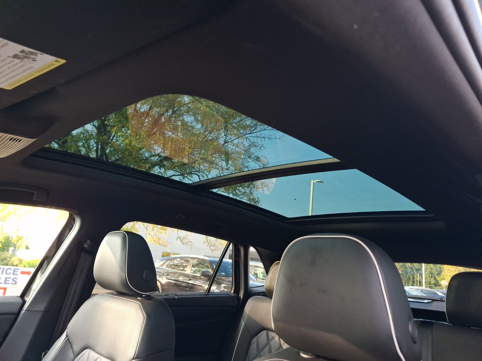 2024 Volkswagen Atlas Cross Sport 2.0T SEL Premium R-Line