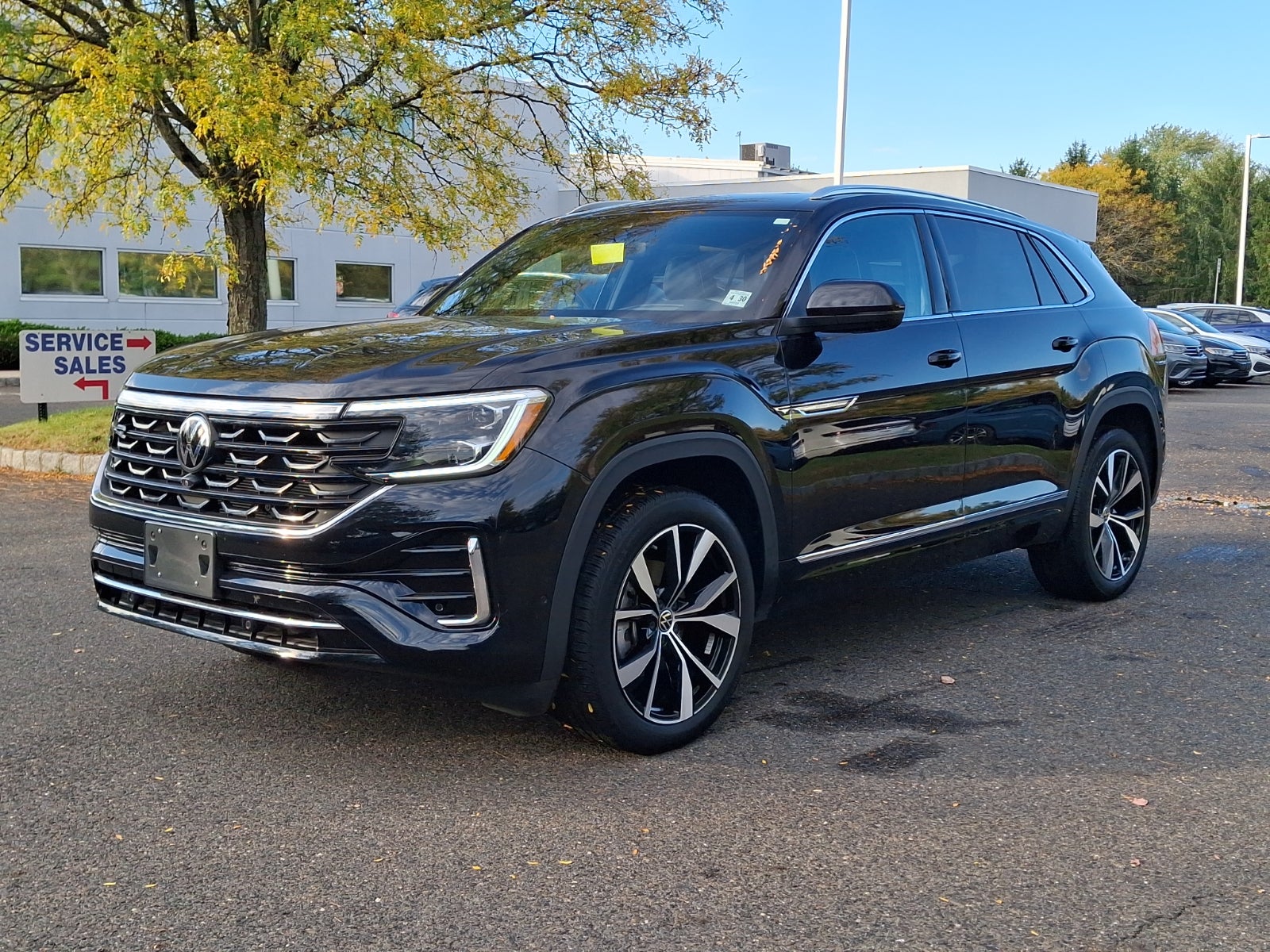 2024 Volkswagen Atlas Cross Sport 2.0T SEL Premium R-Line