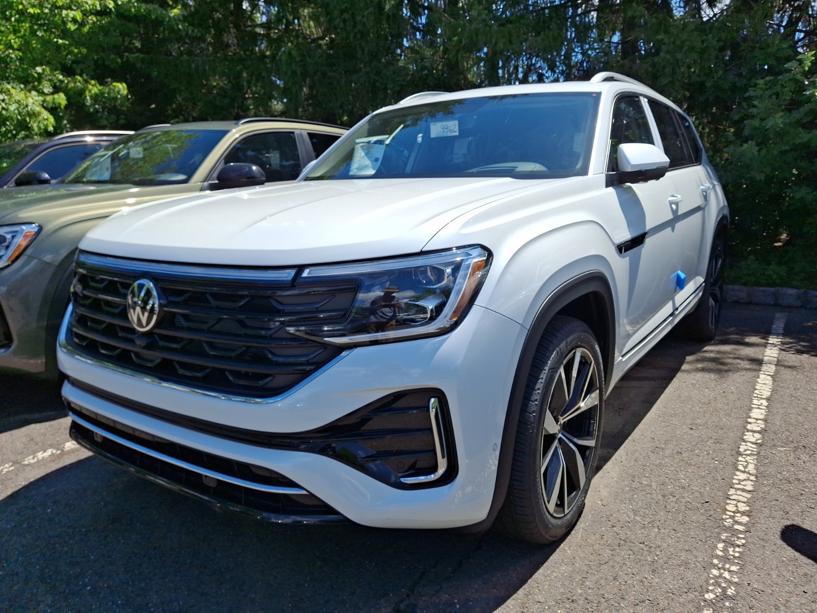 2026 Volkswagen Atlas SEL Premium R-Line