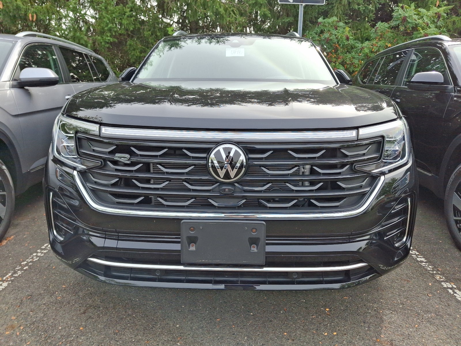 2025 Volkswagen Atlas 2.0T SEL Premium R-Line