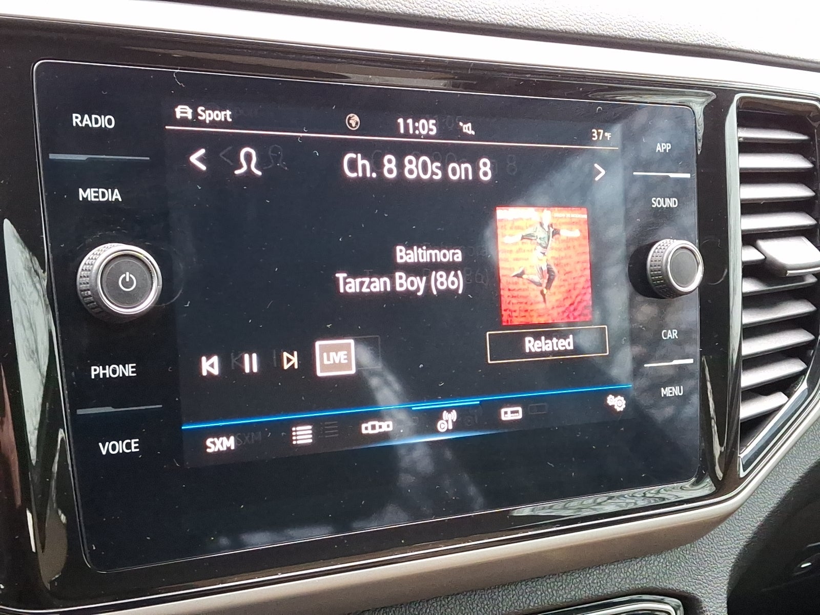 2023 Volkswagen Atlas Cross Sport 2.0T SE w/Technology