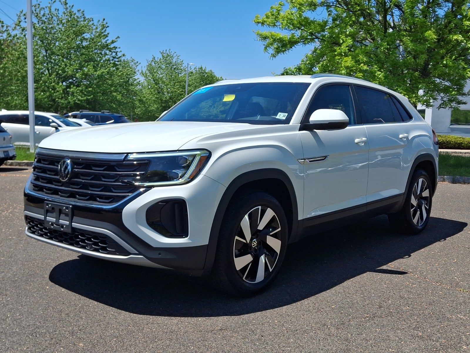 2024 Volkswagen Atlas Cross Sport 2.0T SE w/Technology