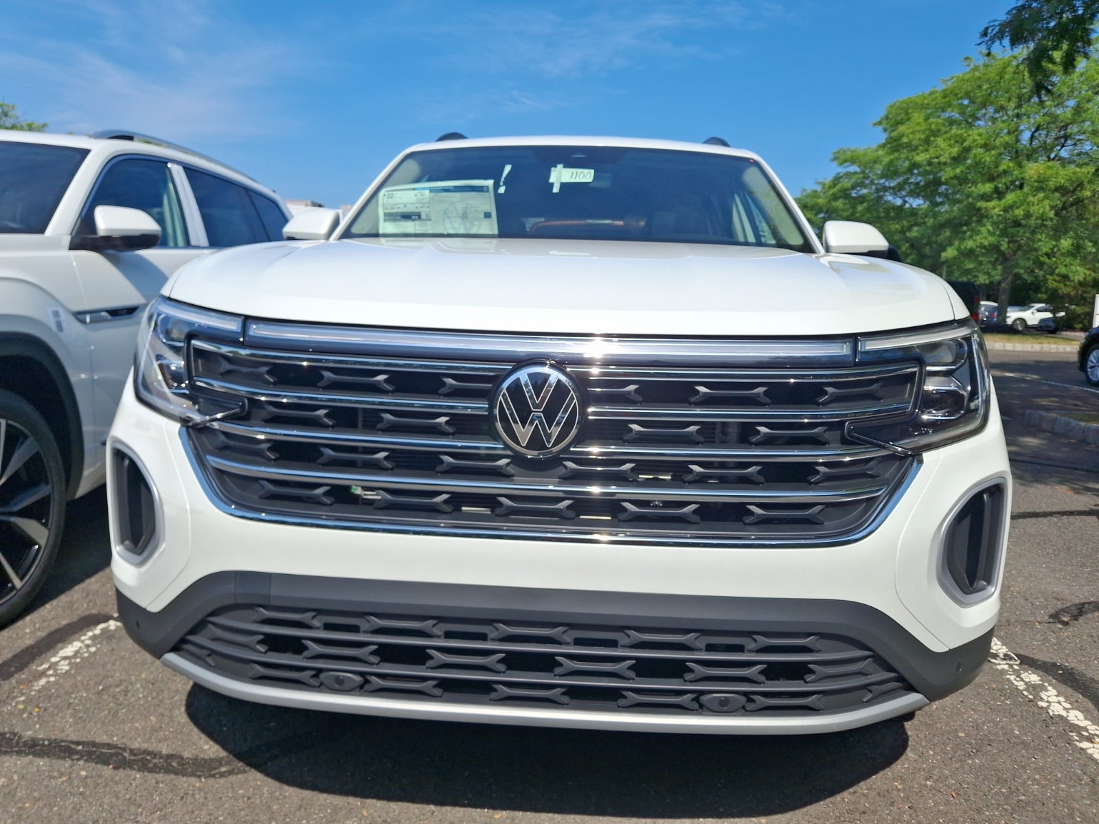 2026 Volkswagen Atlas SE with Technology