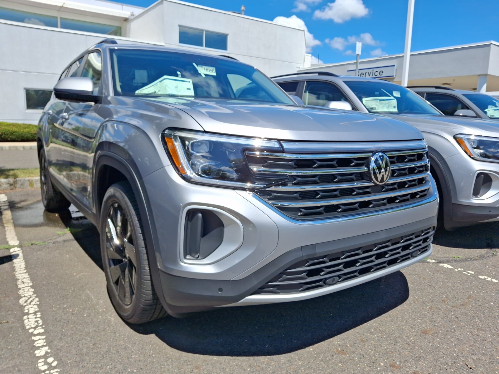 2026 Volkswagen Atlas SE with Technology