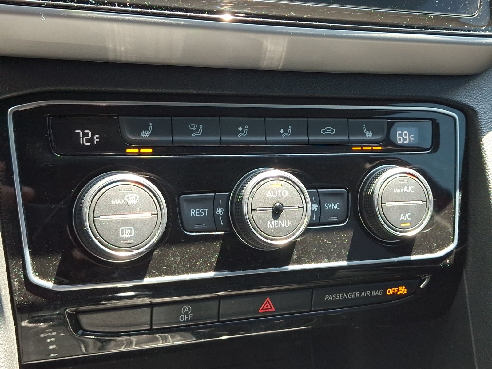 2023 Volkswagen Atlas 2.0T SE w/Technology