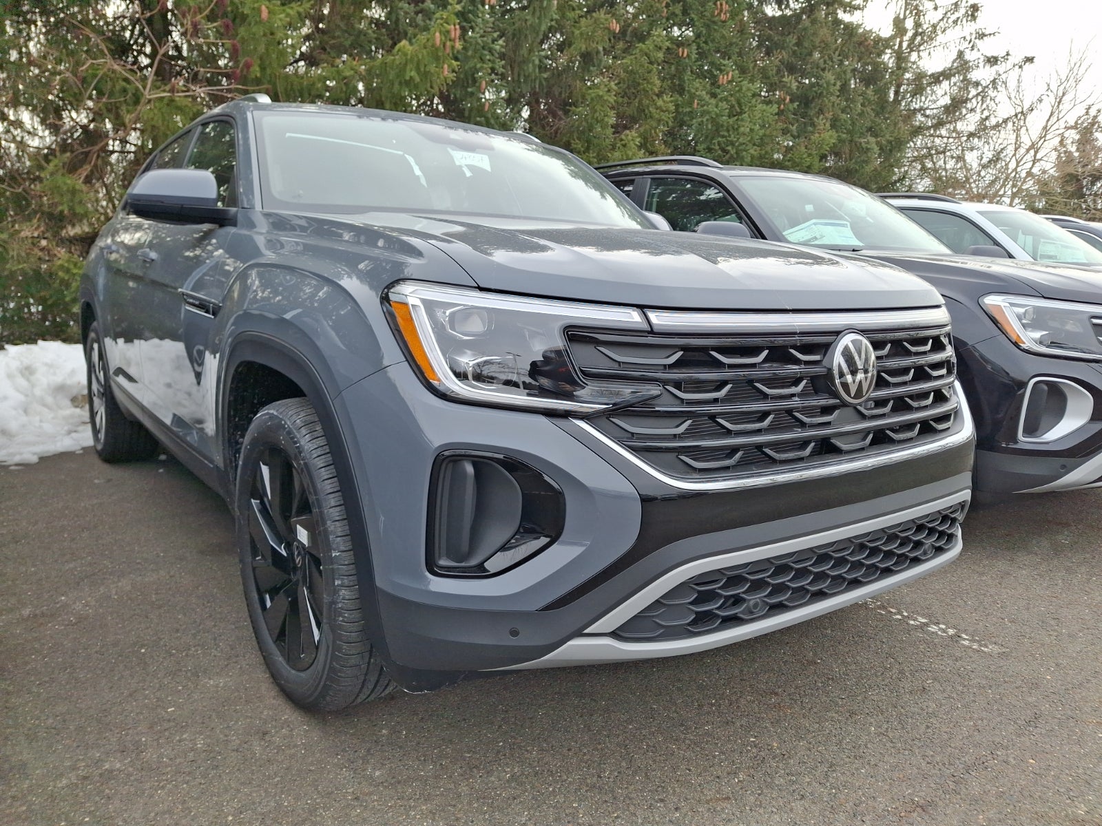 2026 Volkswagen Atlas Cross Sport SE with Technology