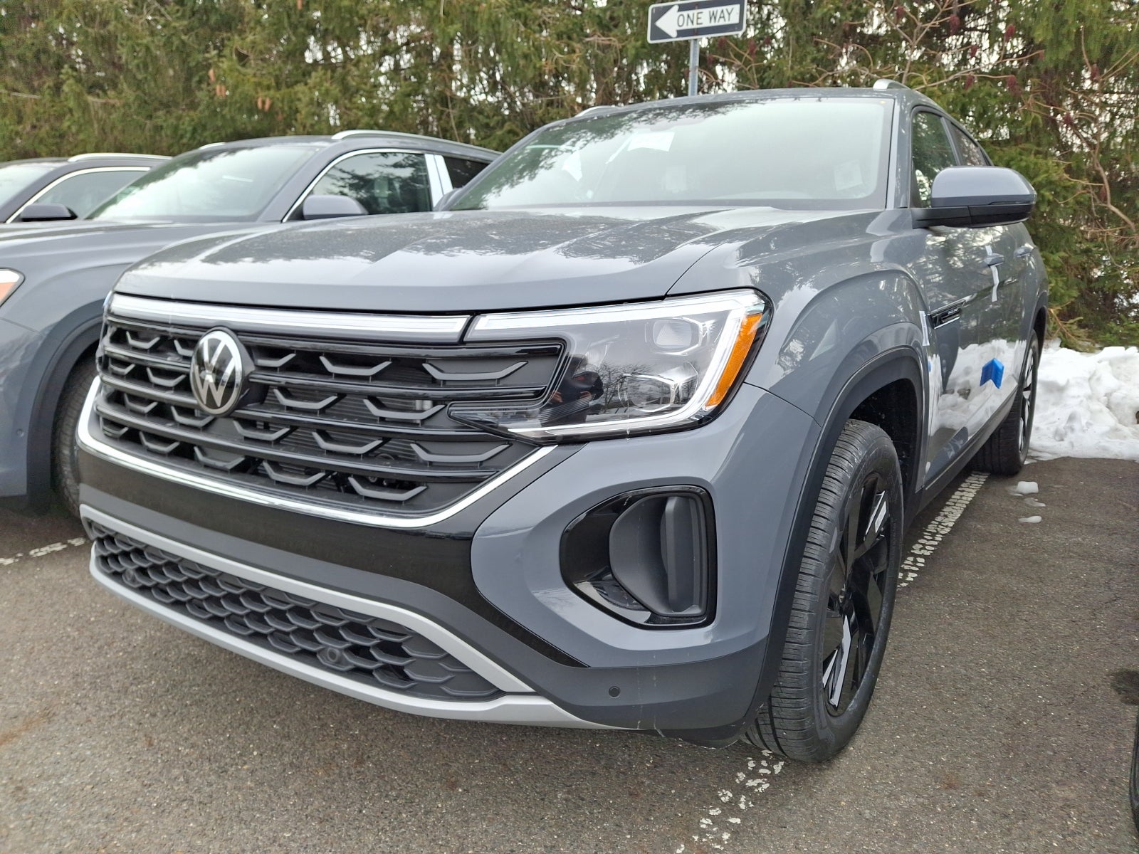 2026 Volkswagen Atlas Cross Sport SE with Technology