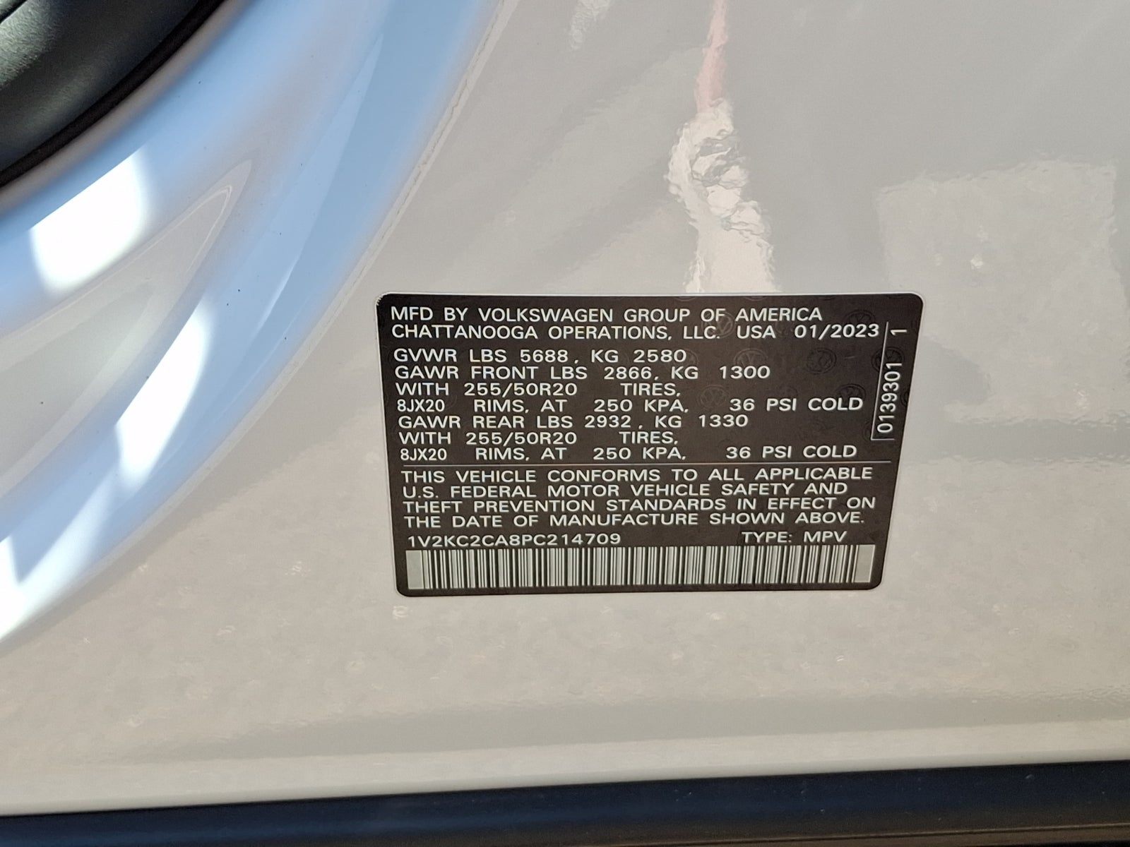 2023 Volkswagen Atlas Cross Sport 2.0T SE w/Technology