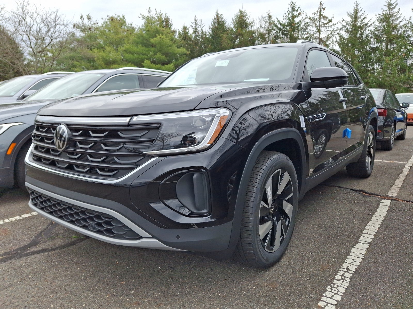 2026 Volkswagen Atlas Cross Sport 2.0T SE w/Technology