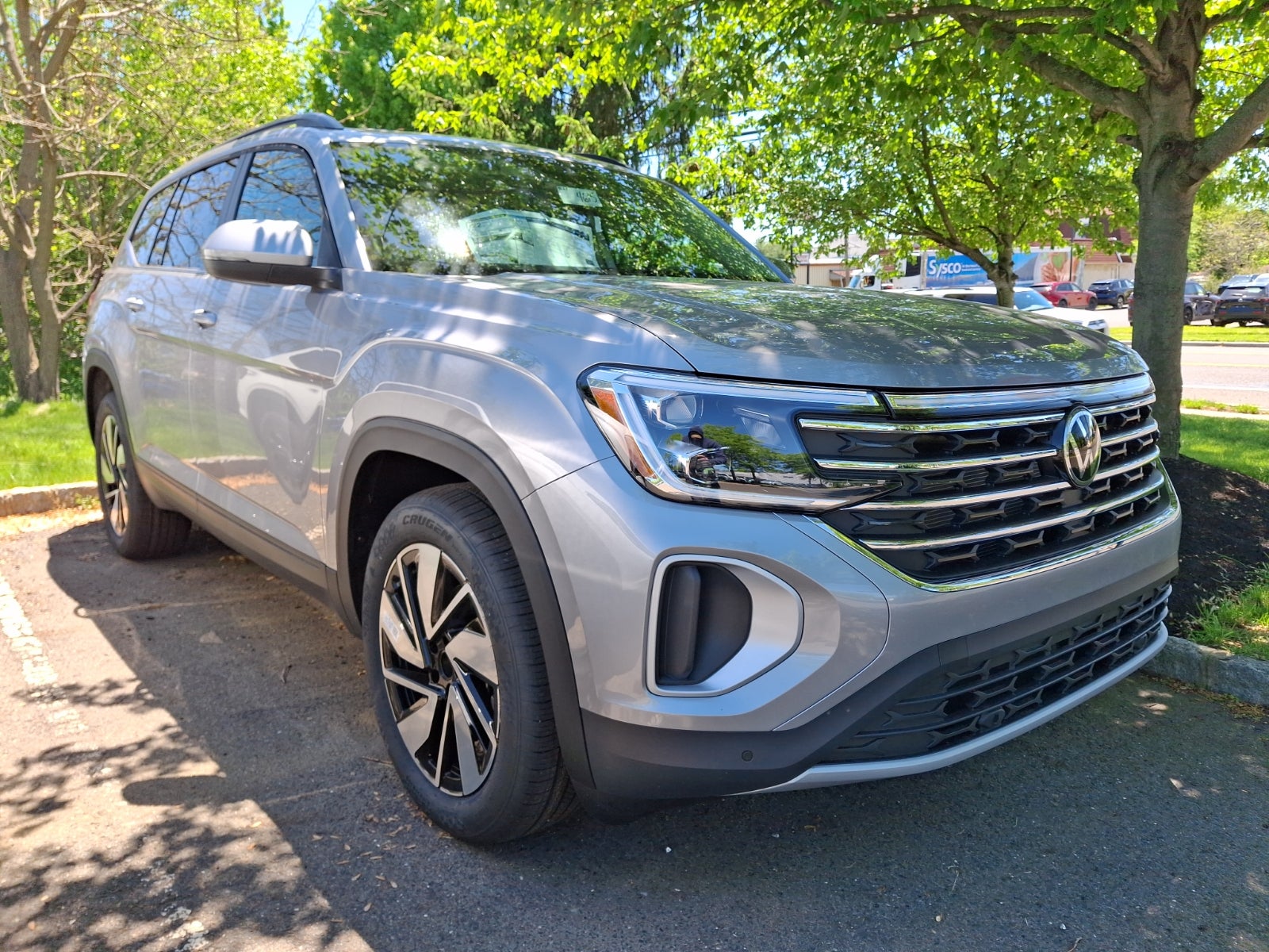 2026 Volkswagen Atlas SE with Technology