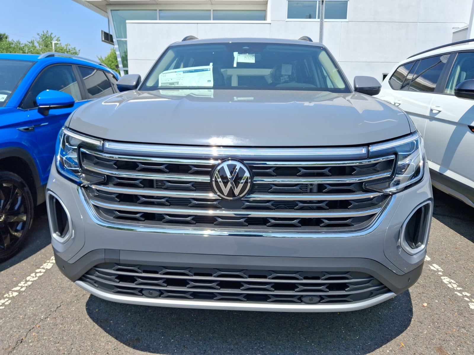 2026 Volkswagen Atlas SE with Technology