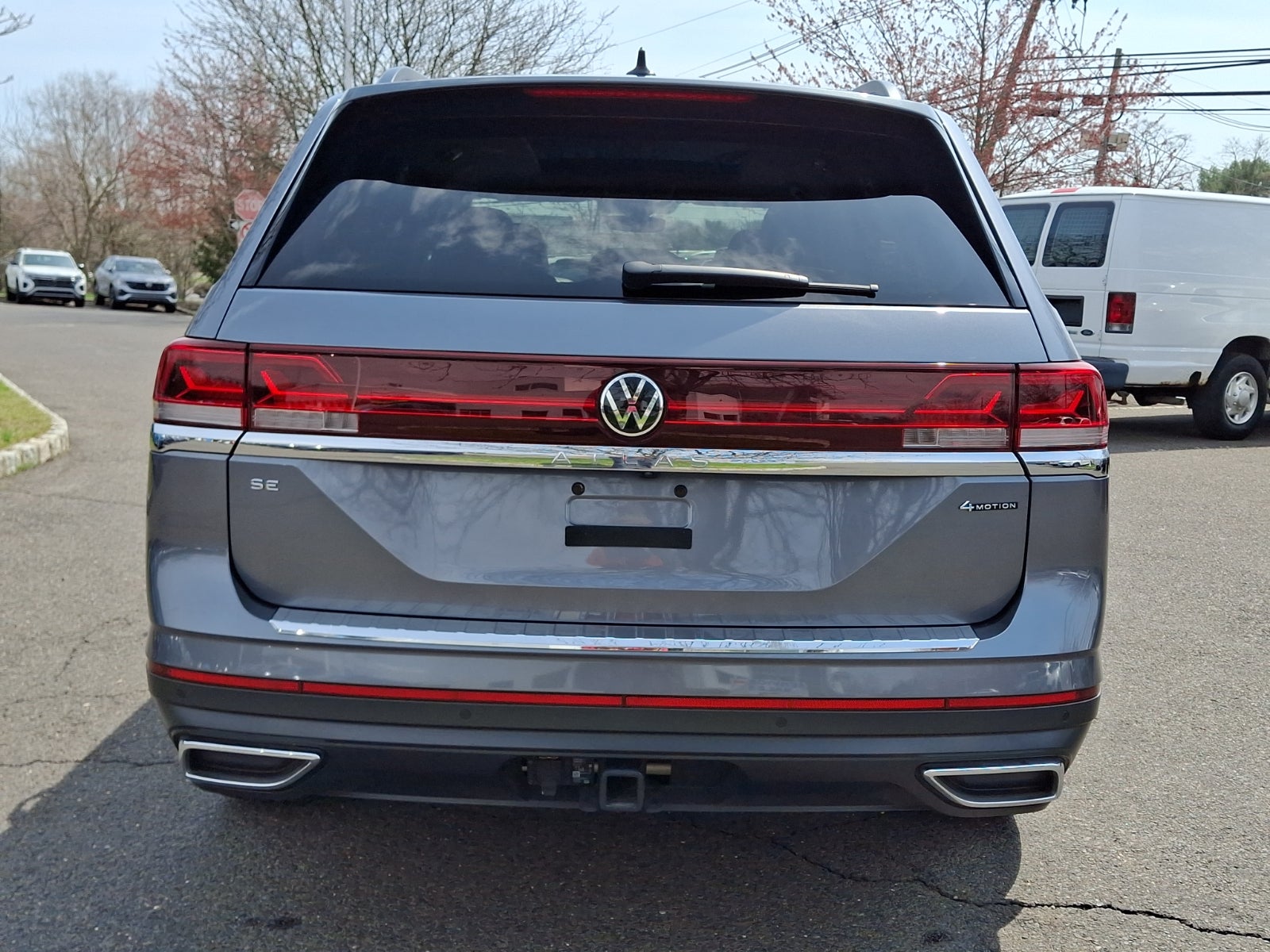 2024 Volkswagen Atlas 2.0T SE w/Technology