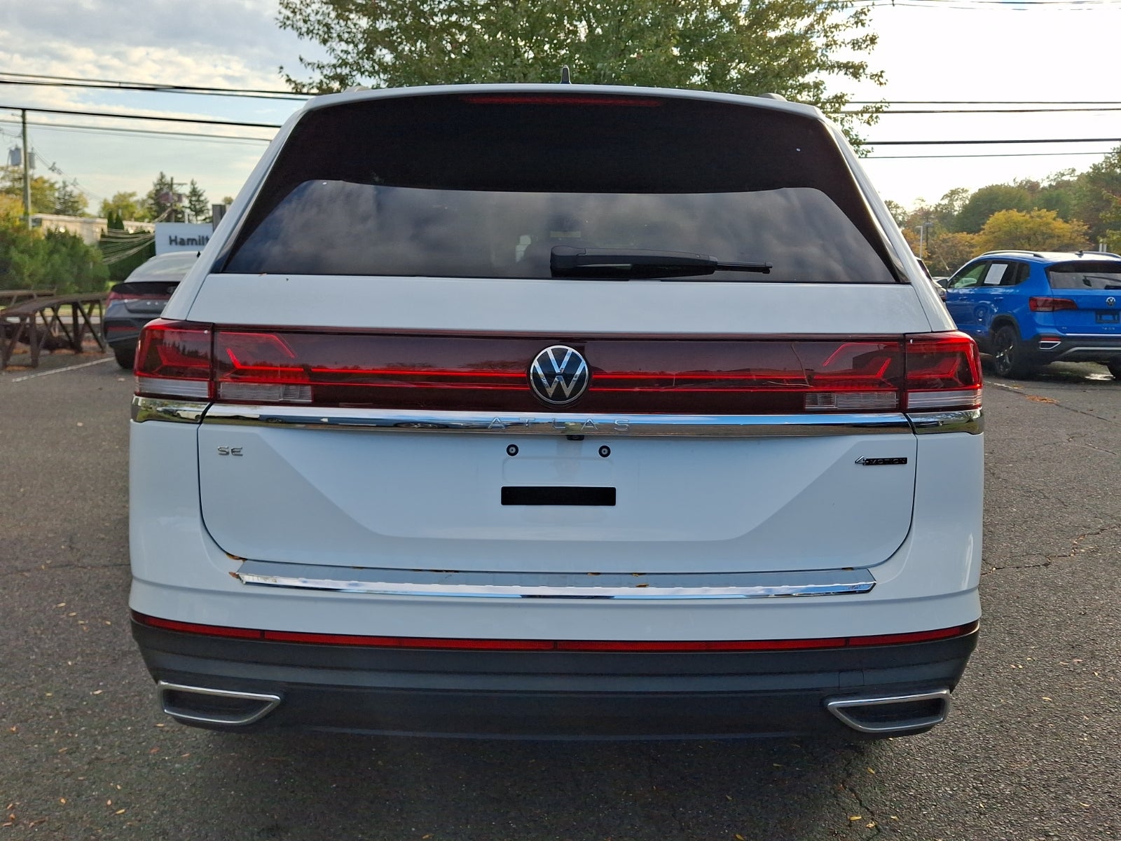 2024 Volkswagen Atlas 2.0T SE
