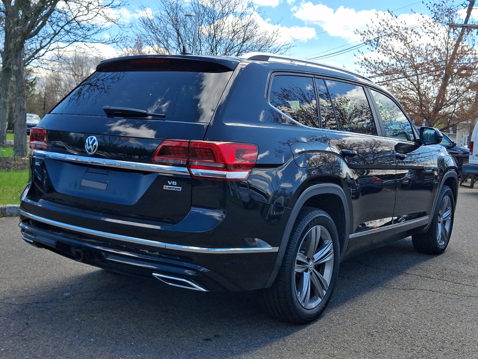 2019 Volkswagen Atlas 3.6L V6 SEL R-Line