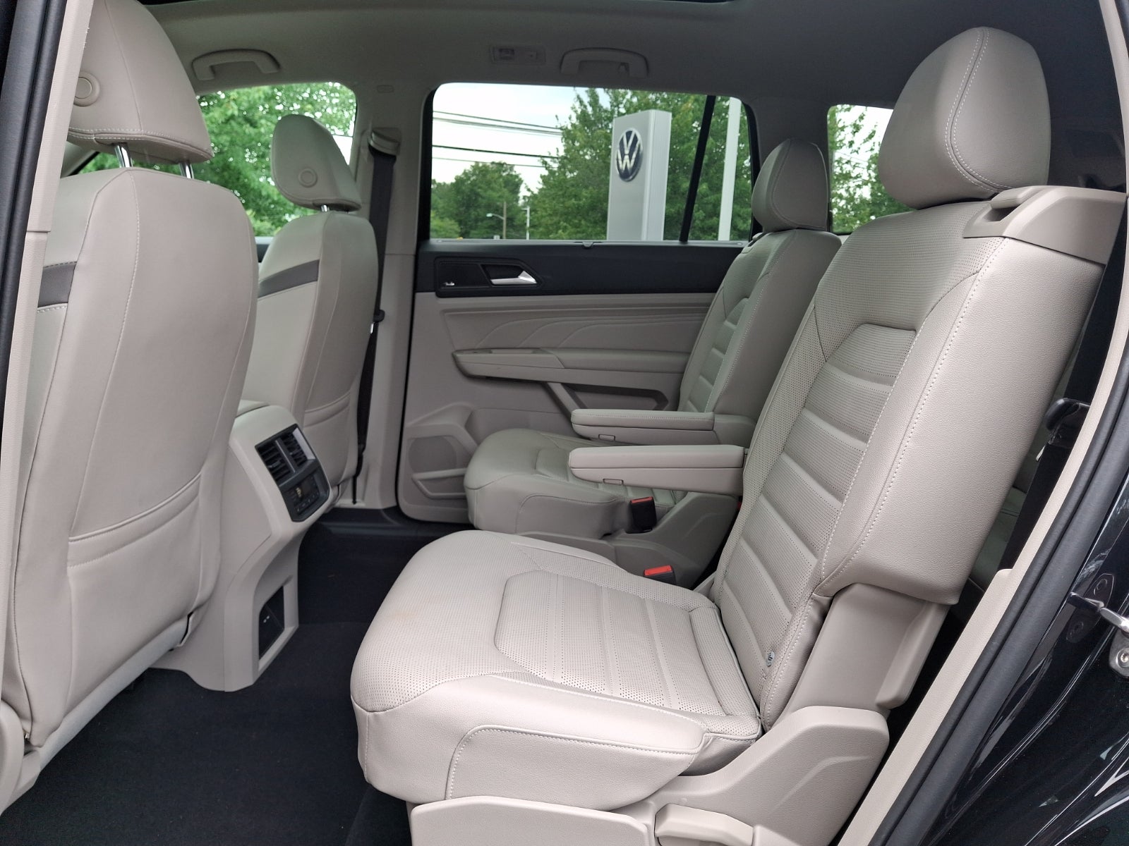 2021 Volkswagen Atlas 3.6L V6 SEL Premium
