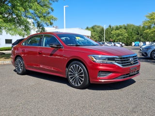 2022 Volkswagen Passat 2.0T Limited Edition