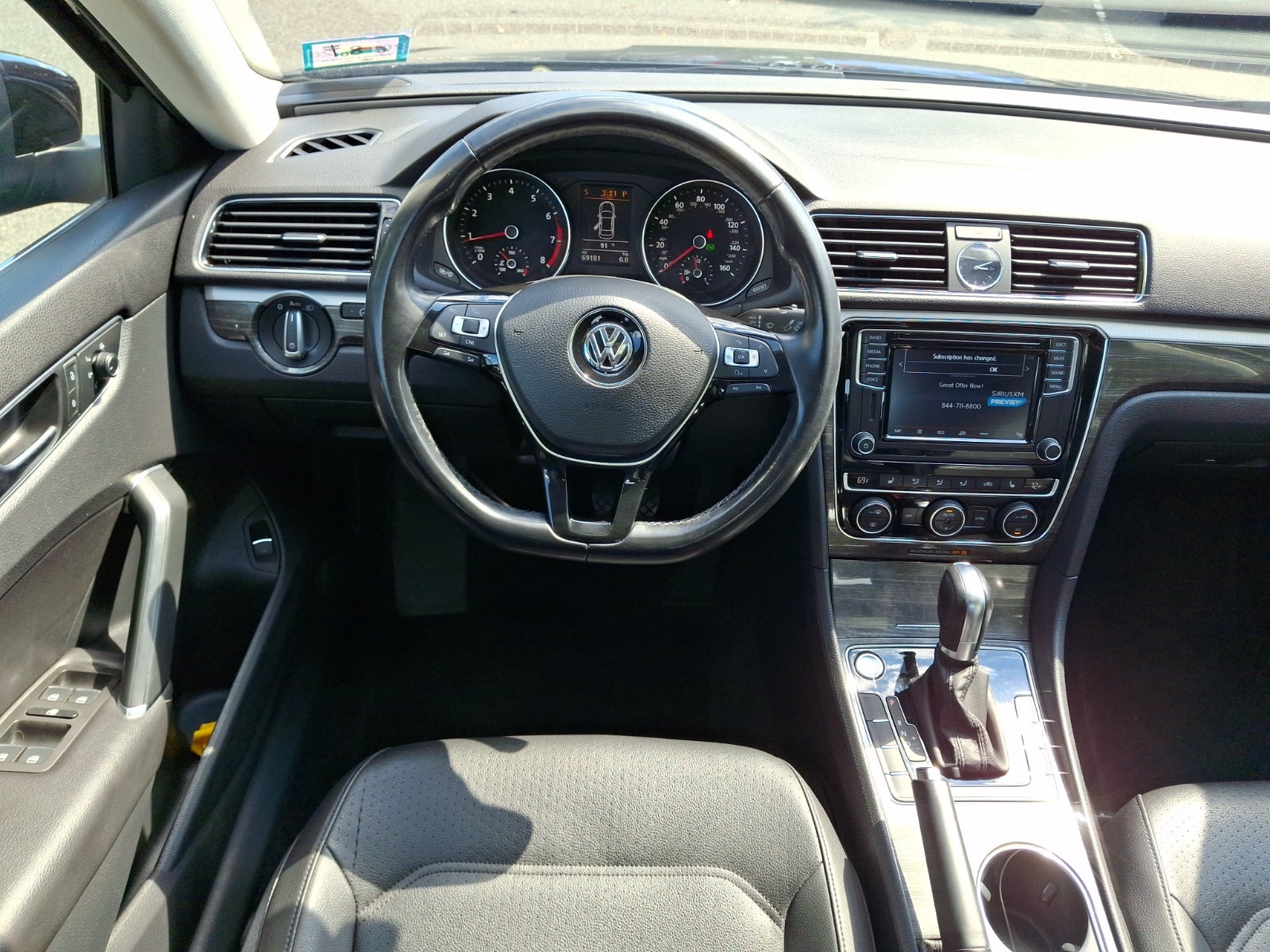 2017 Volkswagen Passat 1.8T SE