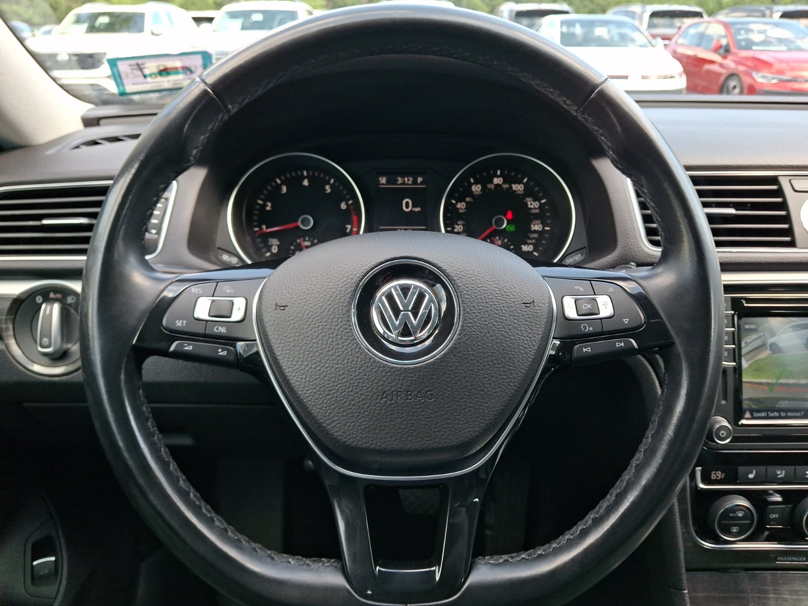 2017 Volkswagen Passat 1.8T SE
