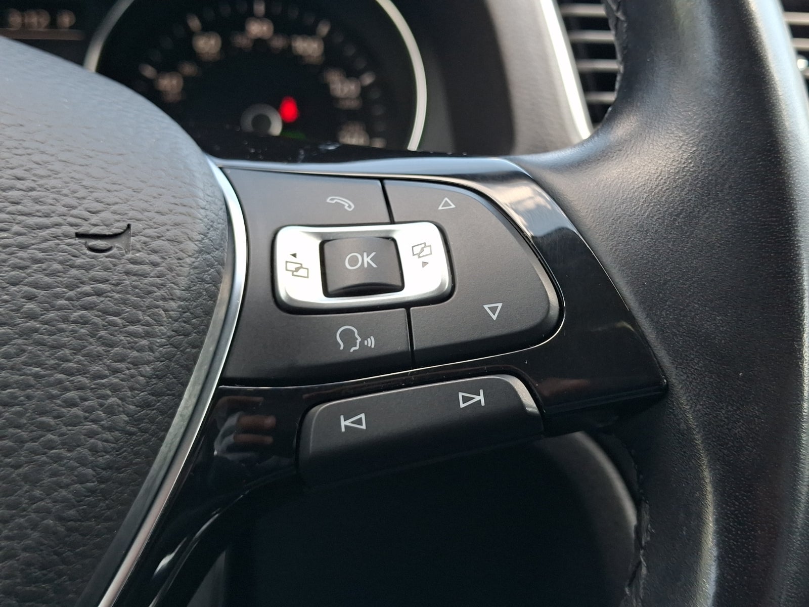 2017 Volkswagen Passat 1.8T SE
