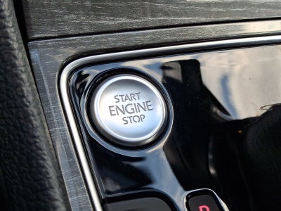 2017 Volkswagen Passat 1.8T SE