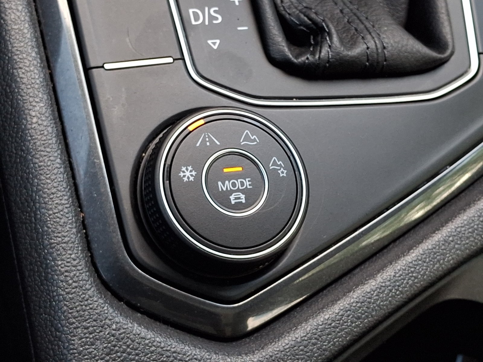 2019 Volkswagen Tiguan 2.0T SEL R-Line