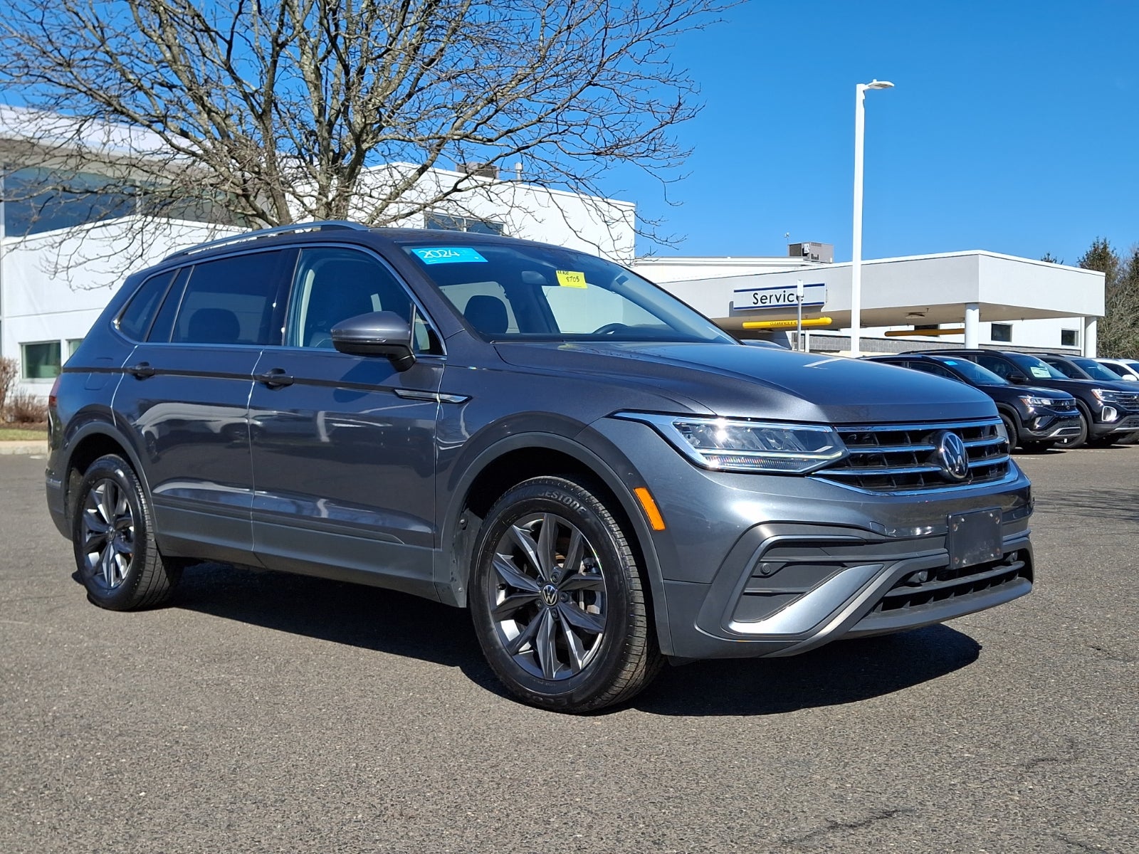 2024 Volkswagen Tiguan 2.0T SE