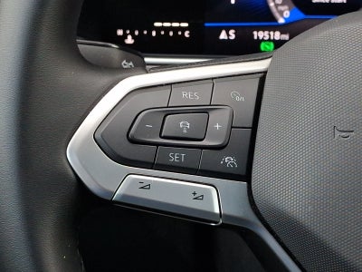 2025 Volkswagen Taos 1.5T SE Black