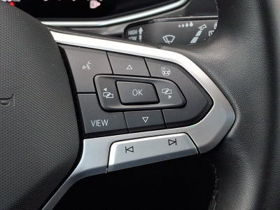 2025 Volkswagen Taos 1.5T SE Black