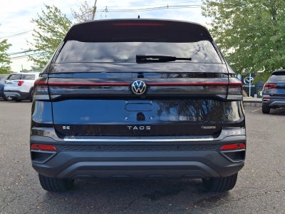 2025 Volkswagen Taos 1.5T SE Black
