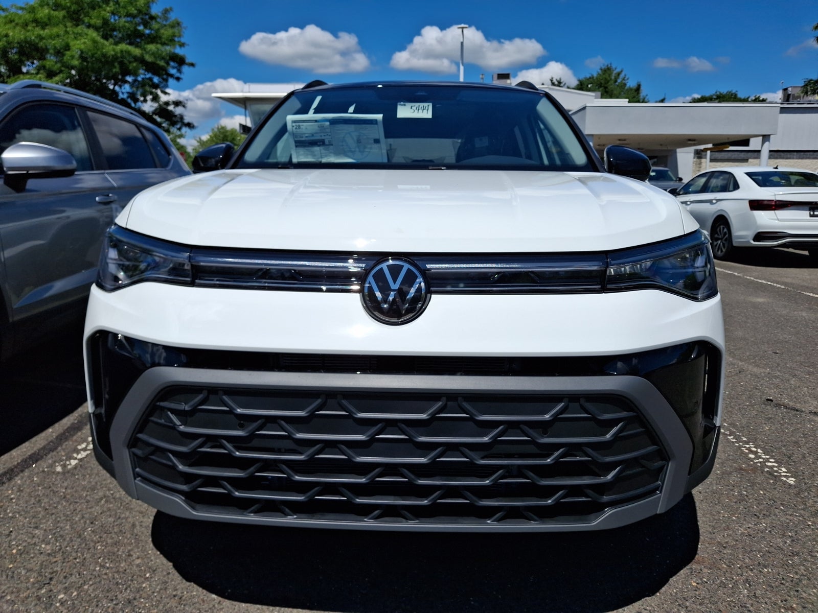 2026 Volkswagen Taos SE Black