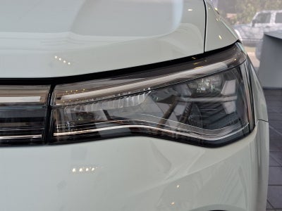 2026 Volkswagen Taos SE Black