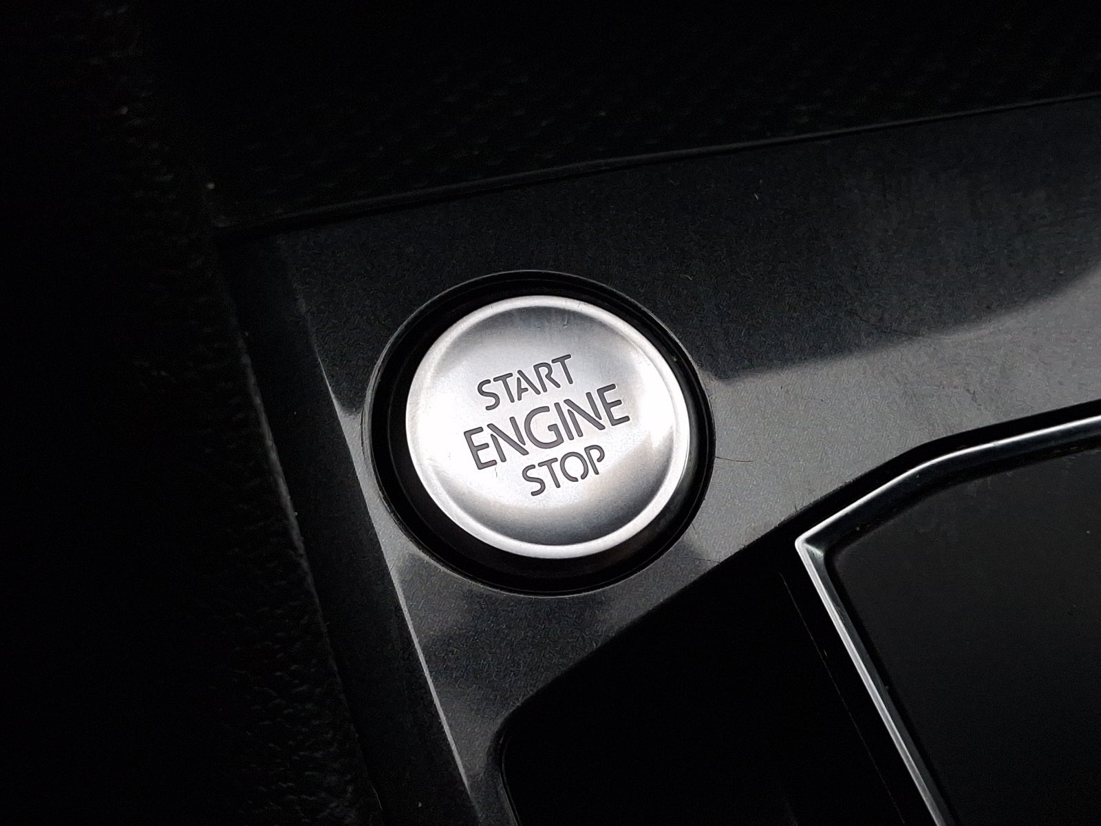 2018 Volkswagen Tiguan 2.0T SE