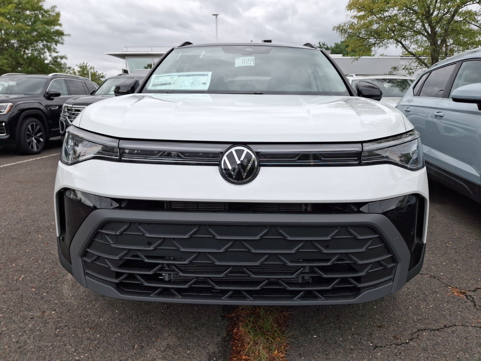 2027 Volkswagen Taos SE Black