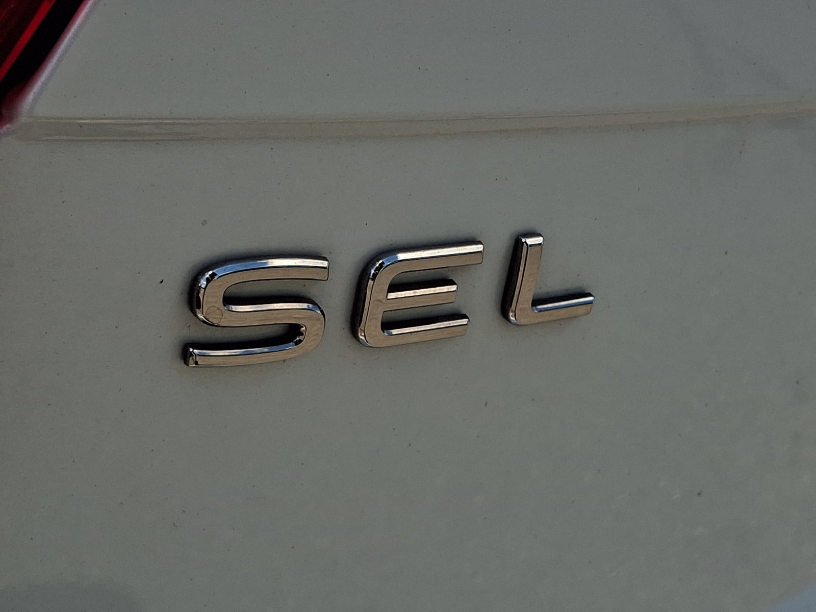 2023 Volkswagen Tiguan 2.0T SEL R-Line